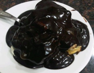 Kolay Çikolatalı Profiterol tarifi